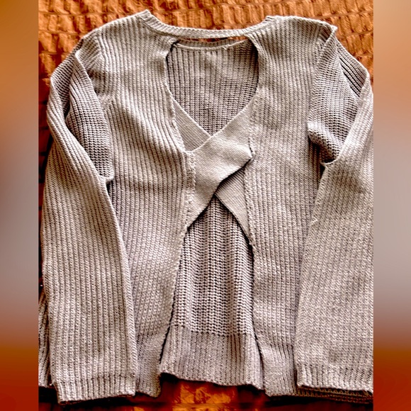 Sweater Bundle - Picture 4 of 7